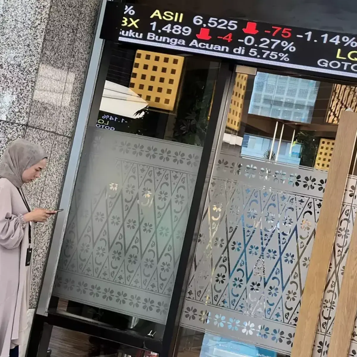 IHSG Diprediksi Melemah dan Menguji Level 6700 Akhir Pekan Ini